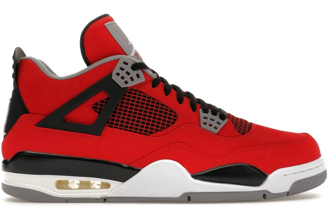 Jordan retro 4 TORO BRAVO (A LA MANO)