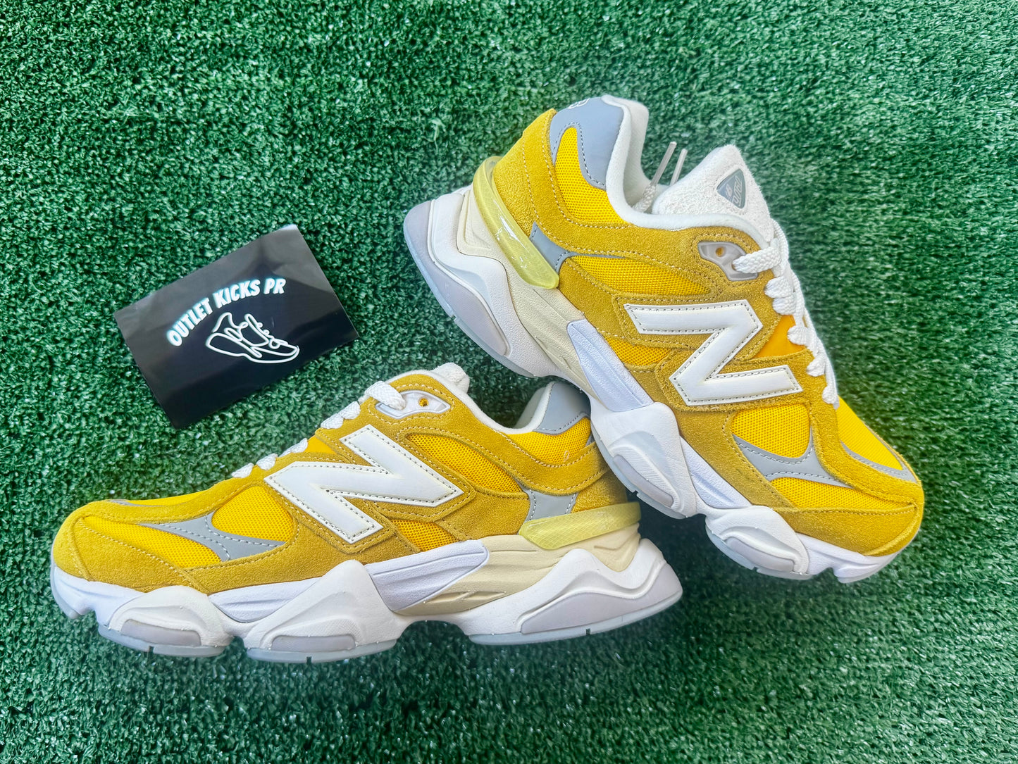 New Balance 9060 Yellow Damas (A la mano)