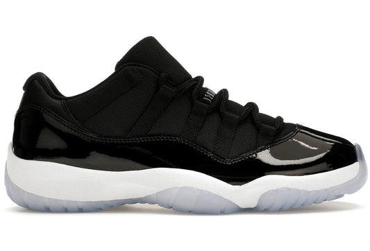 Jordan retro 11 low space jam(A LA MANO)